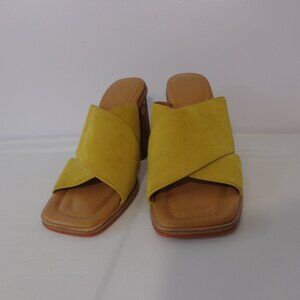 Marc Fisher Sun Yellow Leather 4" Block Wood‎ Heel Barli Sandals Shoes Womens 8M